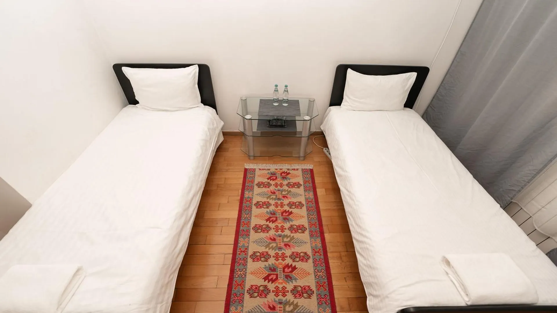 Bed & Breakfast George&Dragon Rooms Boekarest